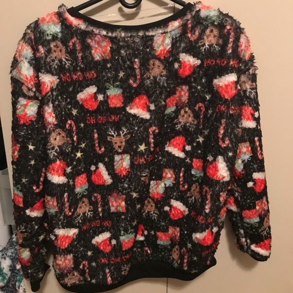 CHRISTMAS SWEATER 🎄🎄 - Picture 1 of 3